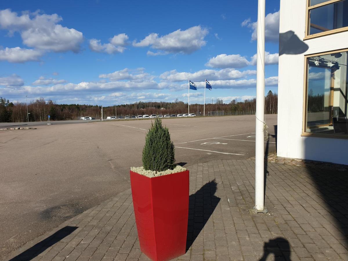 Trestads Restaurang Hotell&Pensionat Vänersborg Buitenkant foto